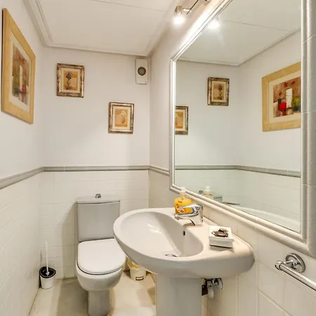 Dominion Beach Apartment * Estepona
