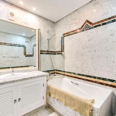 Db Apartment Appartamento Estepona