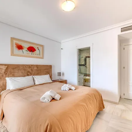 Apartment Dominion Beach Apartment Estepona